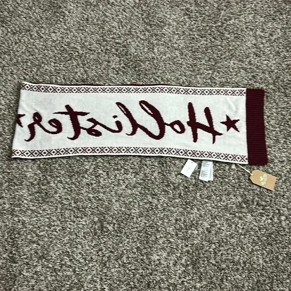 Hollister Double Side Spellout Winter Scarf Ivory Burgundy Unisex